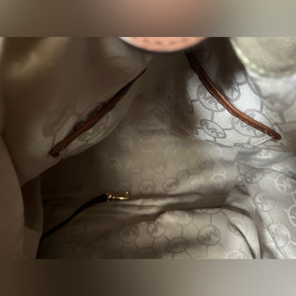 Michael Kors Marina Gathered Drawstring Gold Metallic Shimmer Hobo Shoulder Bag. - Picture 11 of 15